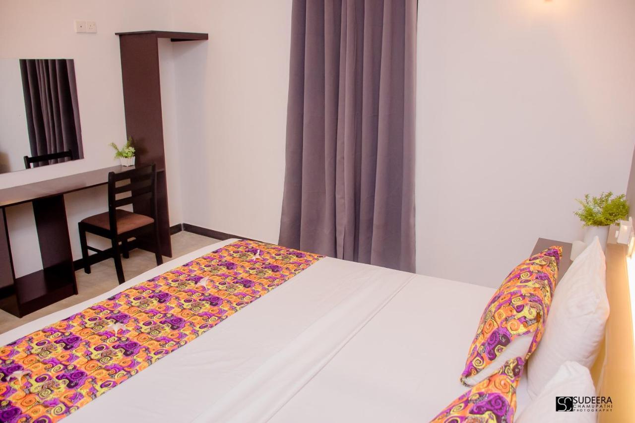 Blooming Polhena Bed and Breakfast Matara Buitenkant foto